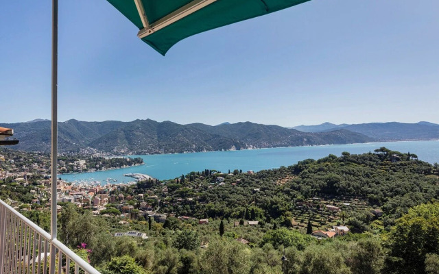 Orizzonte Blu with Terrace by Wonderful Italy