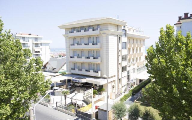 Hotel Metropole