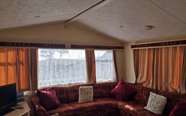 2bed-cabin Sleeps 4, Wifi, Free Parking, Sea Views