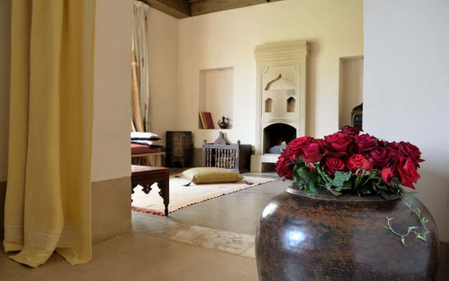 Ksar Char-Bagh