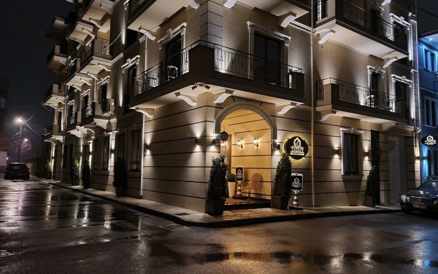 Legacy Hotel