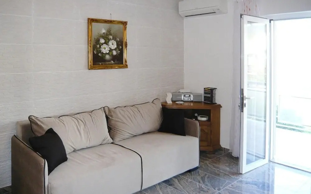Sunny Terrace Apartment in Biograd