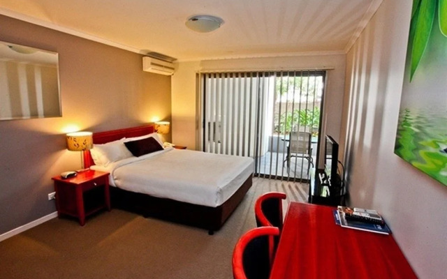 Skyline Court Apartments