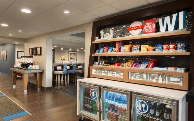 Hampton Inn Appleton-Fox River Mall Area