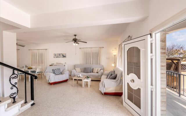 Ayia Thekla Sea Breeze Villa