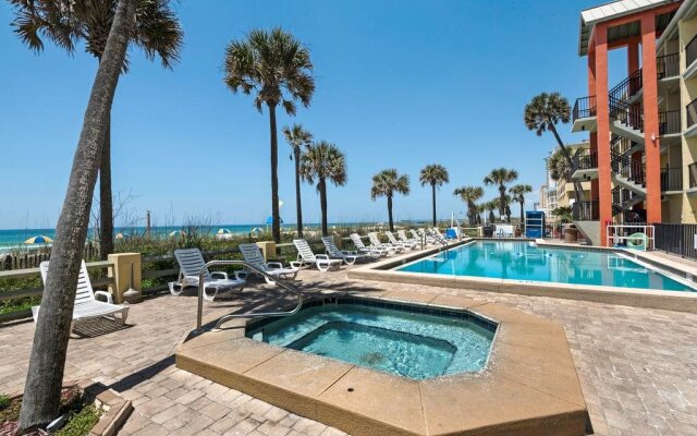 Ramada by Wyndham Panama City Beach / Beachfront
