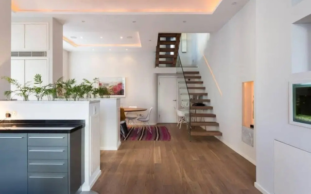 Spectacular 4 Bed House, Pimlico