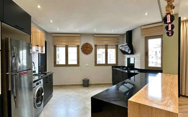 The Tropical Luxury 2BR City Centre Retreat