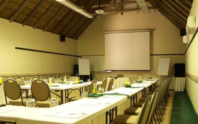 Amanzingwe Lodge Conference Centre & Spa