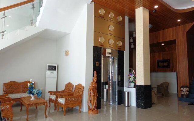 Royal Khattar Hotel