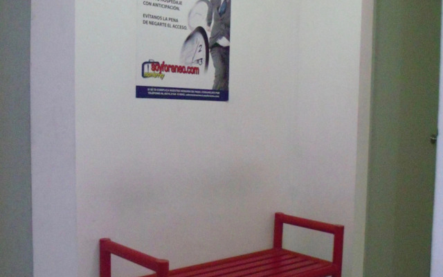 Unidades Privadas con AC-TV-WiFi y Estacionamiento en Centro de MTY
