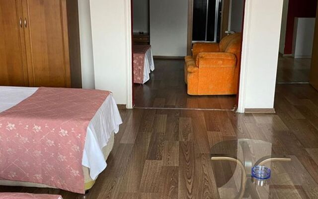 Royal52 Otel