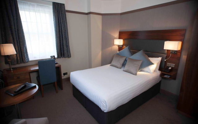 Best Western Chilworth Manor Hotel