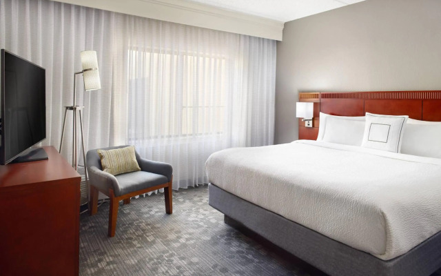 Courtyard by Marriott Charlotte Southpark