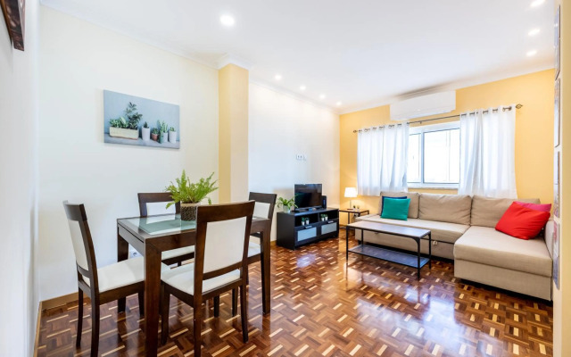 Urban City View Apartment