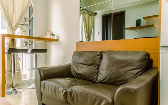 Cozy Living 2Br At Serpong Greenview Apartment