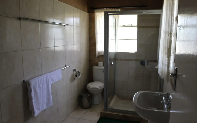 Ganda Lodge