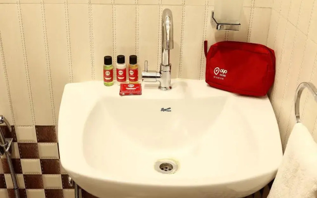 OYO 1628 Babul Hotel