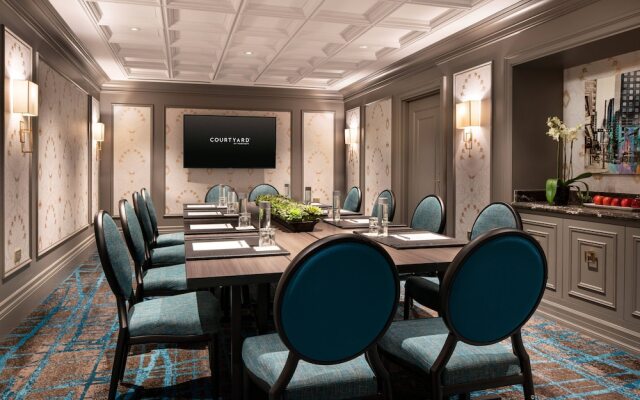 Courtyard San Francisco Downtown/Van Ness Ave.