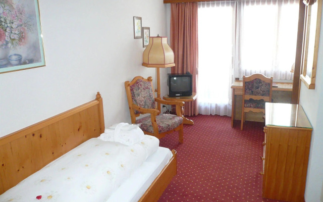 Hotel Cresta