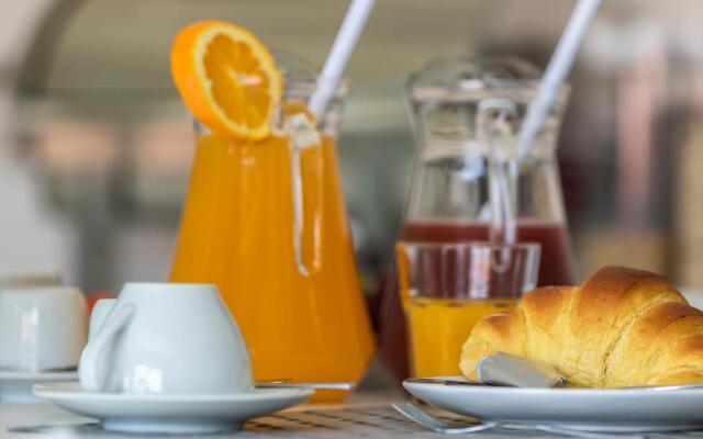 Ilheu 25 Peniche House