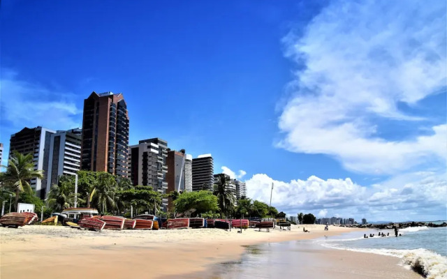 SEAFLATS Iate Plaza Hotel