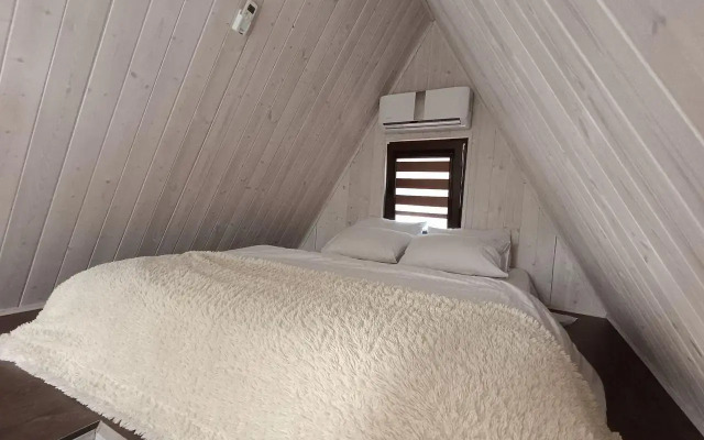Cozy Aframe with a vat
