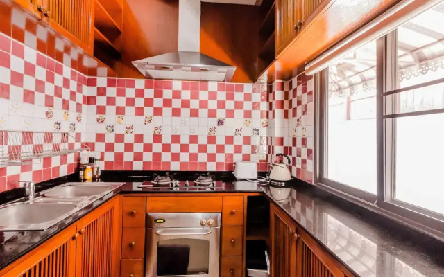 3 Bedrooms Pool Villa Walk to Patong