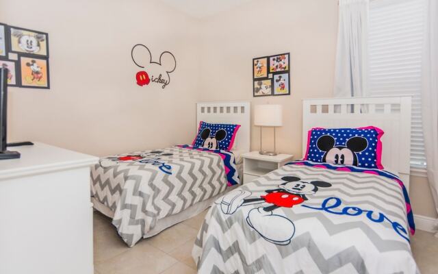 Dream Family Home at the Solterra ST5160