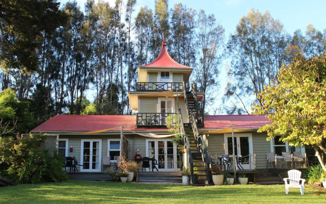 Pagoda Lodge