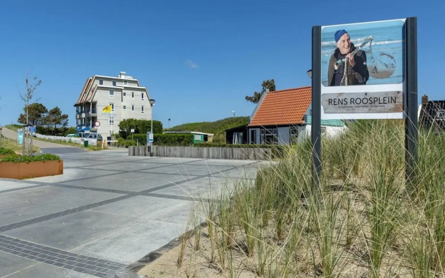Gorgeous Holiday Home by the Beachside