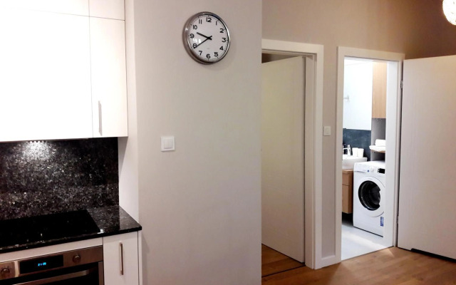 Modern & quiet in Royal Wilanów with Netflix