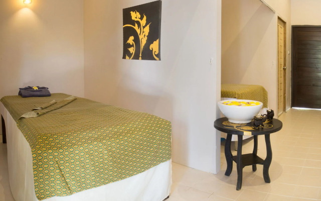 Naiharn Beach Resort