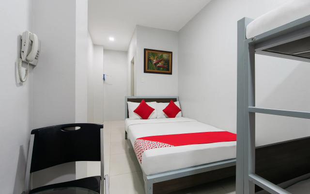 OYO 152 Sangco Condotel