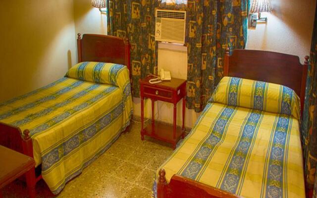 Hotel Dos Mares