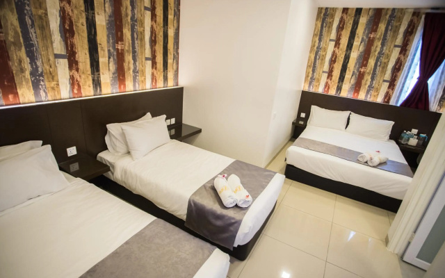 IM 96 Villa – Guest Rooms – Indera Mahkota