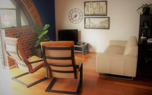 Stylish 2 Bedroom Apartment In the City