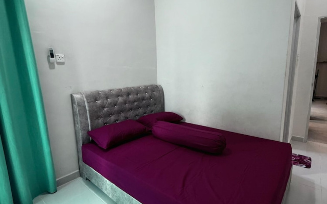 Homestay Selesa KKT Guesthouse