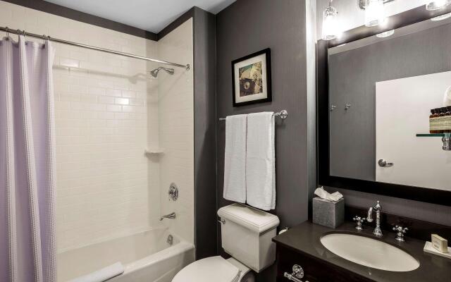 enVision Hotel Boston-Everett, Ascend Hotel Collection