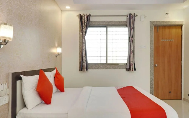 Orient Bay Inn By OYO Rooms
