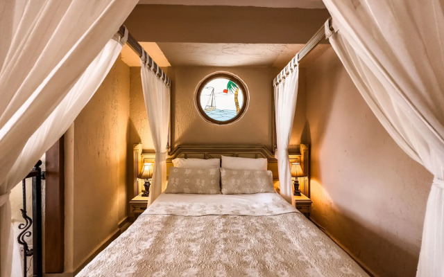 The Olive Tree Studios - Adults Only