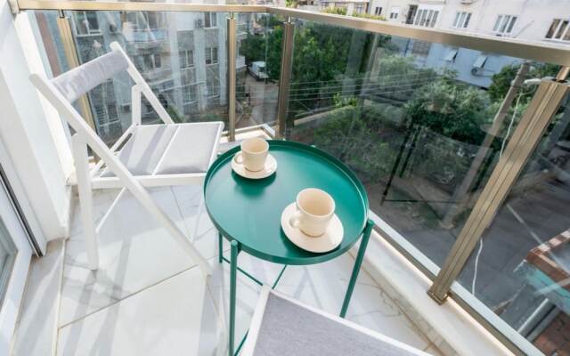 Missafir Modern Flat Near Beach in Muratpasa