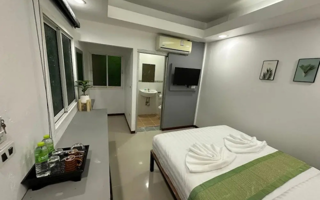 LimeTree Loft Guesthouse