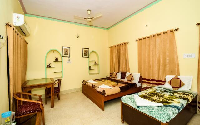 OYO 36310 Poonam Guest House