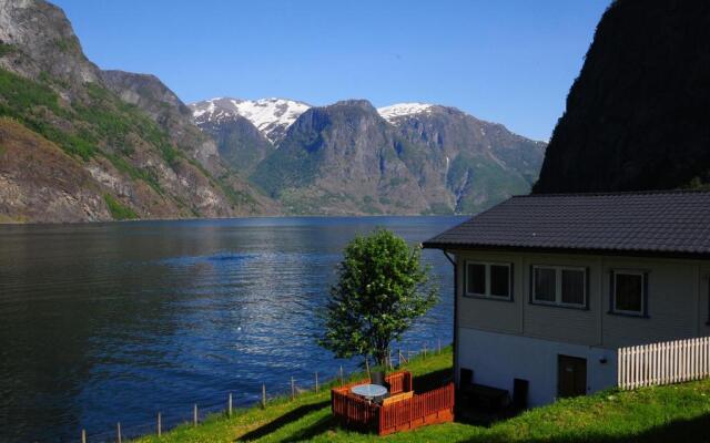 Visit Undredal