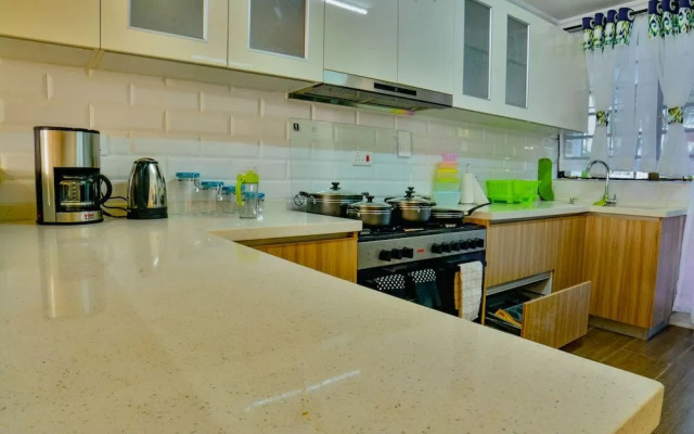 Edmor Residences - Riverside