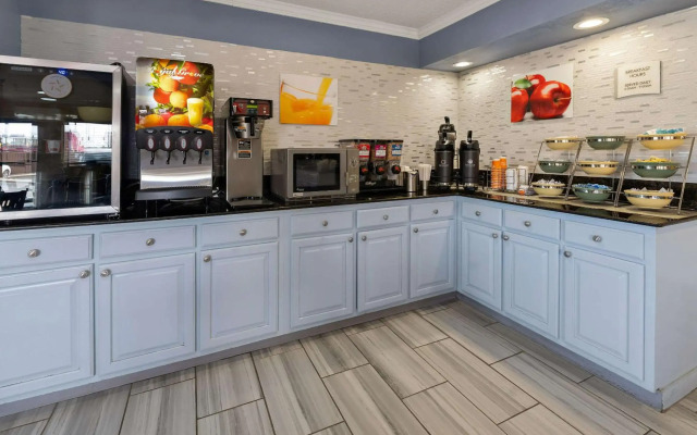 Quality Inn & Suites Dublin