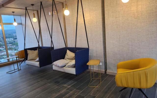 Loft 20th floor iFreses, Full equipped, Pool, A/C - фото 2