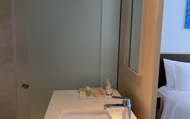 Condotel Cam Ranh Beach Resort