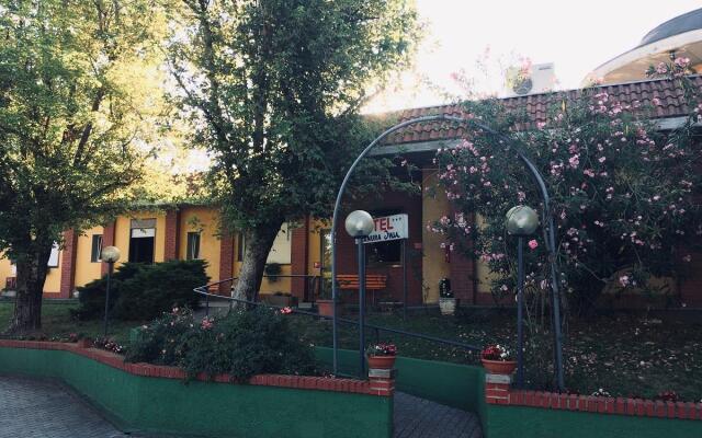 RistHotel Pianura Inn